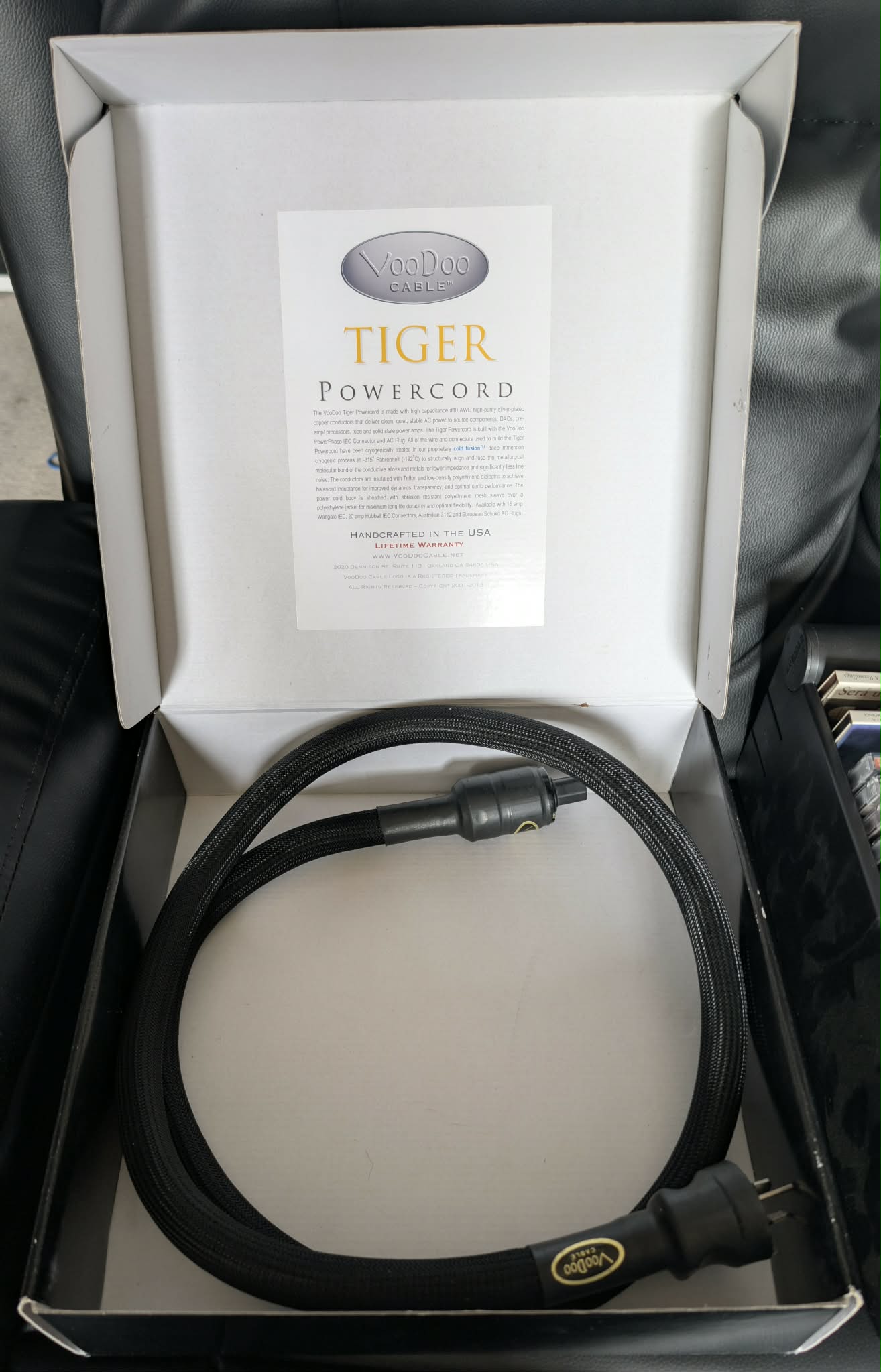 VooDoo Tiger AU Plug