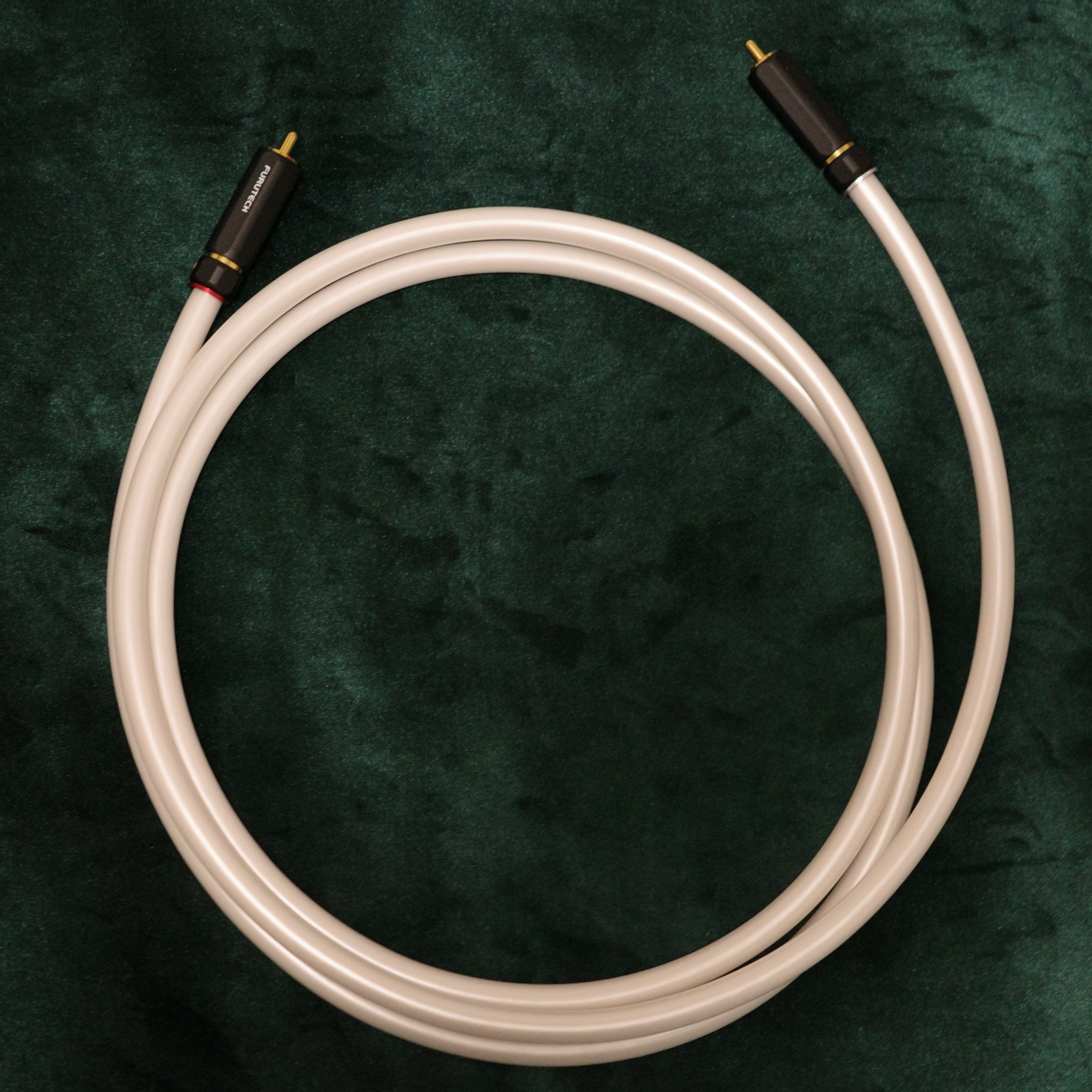 Oyaide Tunami Terzo V2 Subwoofer Cable